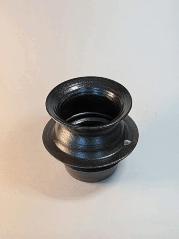 Flanged Vase - Image 2